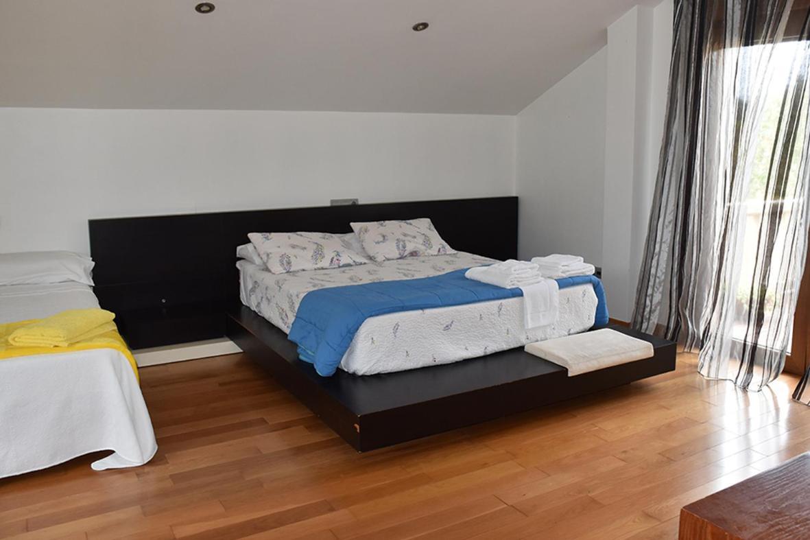 A De Bego Apartment Mougas Exterior photo